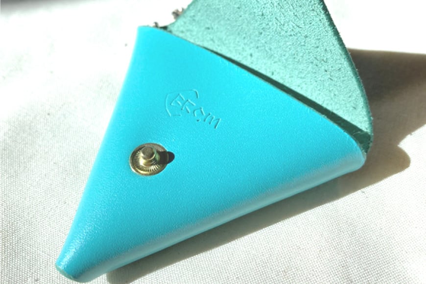 牛革 財布 三角 コインケース 1個 おいらせブルー [CBRO.m 青森県 おいらせ町 oi02ayo710006] コンパクト 革 ウォレット レディース メンズ ハンドメイド 手作り 青