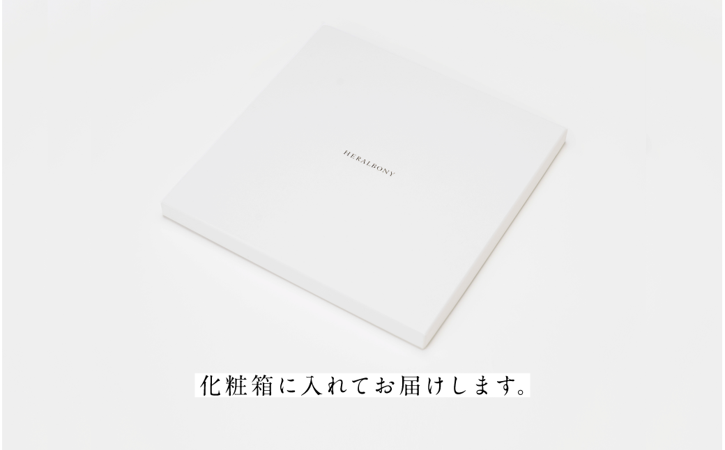 ヘラルボニー シルクスカーフ Kaede Wajima 「かえでのチョキチョキ」 スカーフ ファッション シルク 大判 日本製 ギフト HERALBONY 岩手県 盛岡市