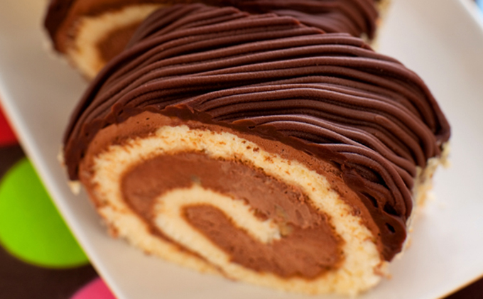 生しょこらモンブラン ロールケーキ 1本 チョコレート チョコ スイーツ お菓子 洋菓子 生菓子 ケーキ デザート チョコ好き 濃厚クリーム モンブラン おやつ 冷凍 冷凍配送 お取り寄せ ギフト 手土産 人気 岩手県 盛岡市 東北 岩手 盛岡 株式会社花月堂