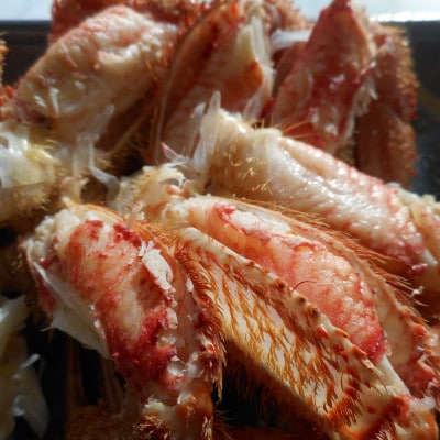 三陸宮古産　蒸し毛ガニ　200g〜300g×2杯【配送不可地域：離島】【1711362】