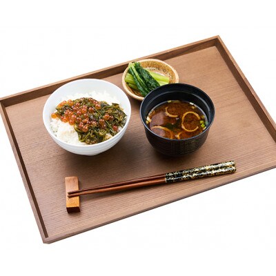 たっぷり漬け イクラ 150g×4箱 三陸 海の宝石箱 海鮮丼の具 めかぶ入り 岩手県宮古市【配送不可地域：離島】【1689589】