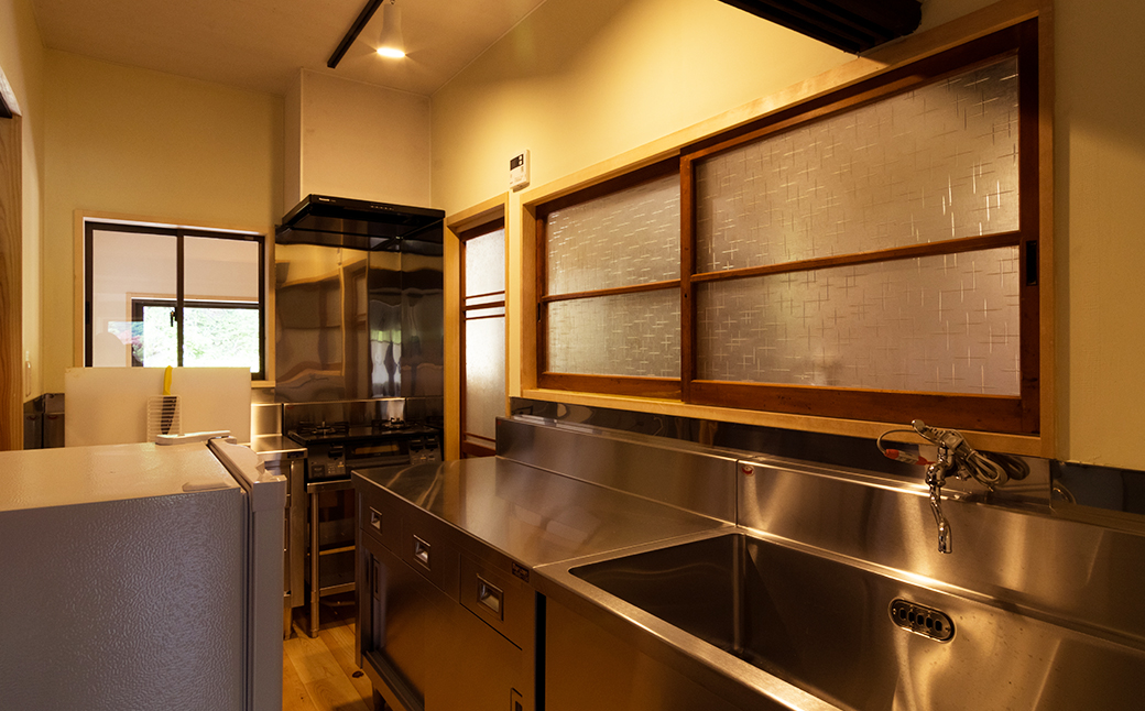 莠繝カ譽ョ驢ク騾謇縺ョ螳ソ縲蜿区怦蠎オ螳ソ豕翫け繝シ繝昴Φ蛻ク 3,000蜀蛻 縲2226縲