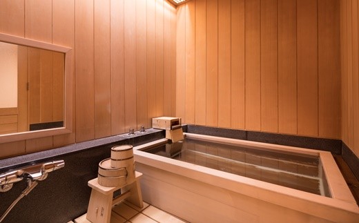 旅の思い出に贅沢なひとときを。花巻温泉　佳松園の特別室「クラウンスイート」ペア宿泊券 【569】