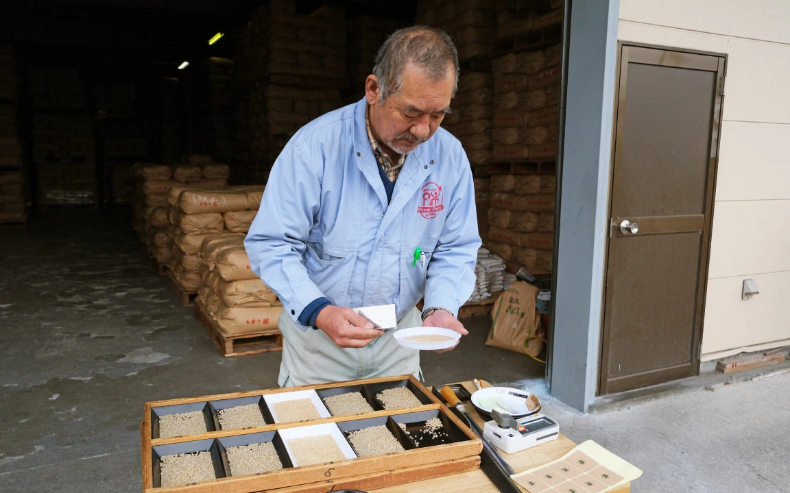 【 定期便 3回 】 銀河のしずく 5kg 令和7年産 遠野産 米 【 五つ星 お米マイスター 厳選 】【 コメマルシェ 河判 】 