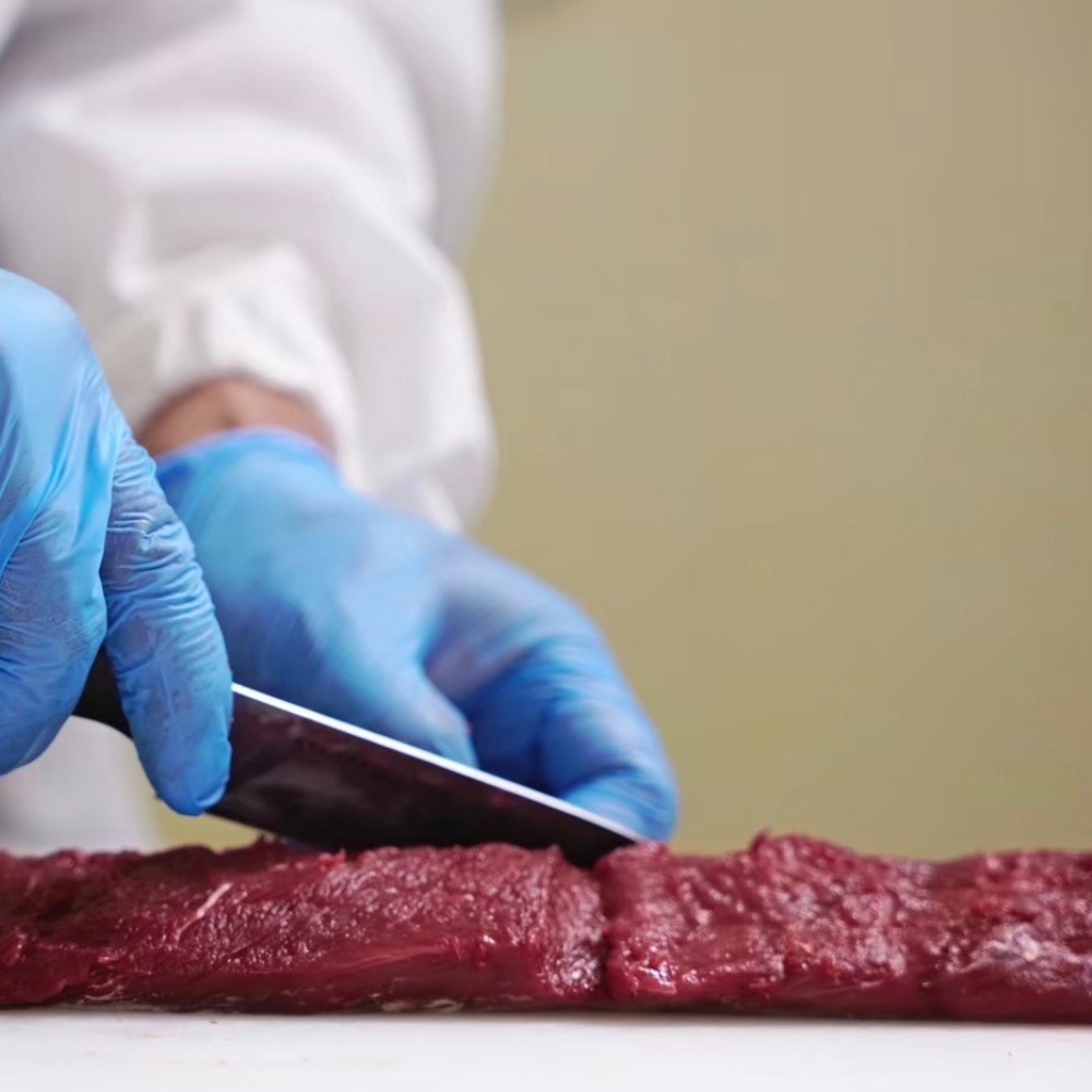 遠野鹿 1頭買い ・ 14kg 【遠野ジビエ】 / ジビエ 鹿肉 岩手県 遠野市 産  遠野ジビエの里 毘沙門商会合同会社