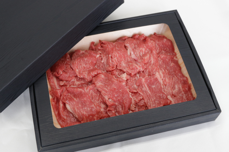 黒毛和種 しわ もちもち牛 モモ肉 切り落とし 500g (AM012)