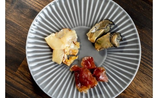 牡蠣燻製オイル漬トリオミニ（にんにく・山椒・柚子ドレ 各60g、アラカルト10g×3個入り）