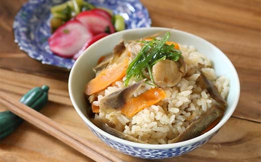 炊き込みごはんの素（帆立・牡蠣　各1袋）セット【木村商店】 三陸山田 山田町 三陸山田産 おふくろの味 無添加 秘伝の味 こだわりの出汁 ホタテ カキ YD-779