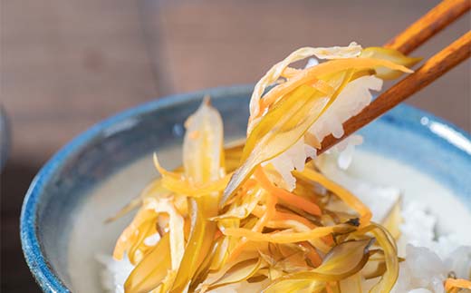 川石水産の茎わかめ醤油漬け 200g×2 パック 計400g 酒のつまみ 肴 おかず 若布 三陸山田 山田町 三陸産 海産品 YD-1015