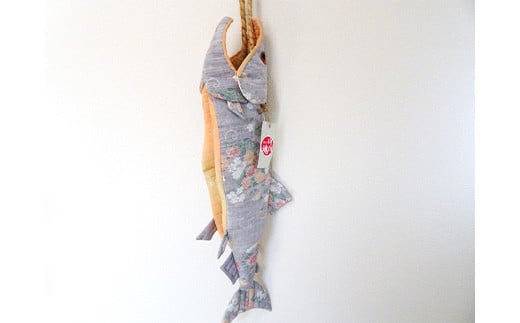 【手作り】三陸山田の大漁新巻鮭ぬいぐるみ サケ さけ 雑貨 おもちゃ   キャラクター マスコット 人形 おもちゃ 玩具 ぬいぐるみ YD-1049