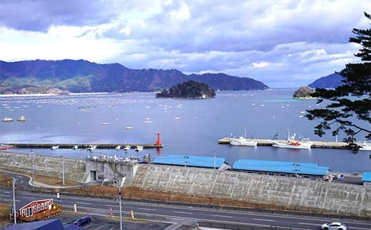 カキクラムチャウダー200g×2パック【スモークラボ香屋】 三陸山田 岩手県山田町 介護食 離乳食 乳製品 カキ 牡蠣  おかず 冷凍 惣菜 加工品 食品 YD-792
