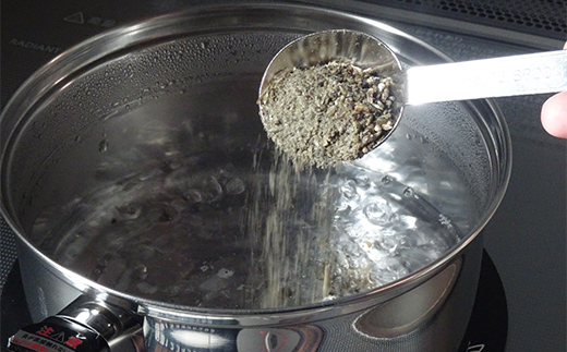 無添加だし粉 130g×3パック 煮干しいわしっ粉 《粗目》 大和水産 三陸山田 山田町 魚粉 出汁 鰯 味噌汁 煮物 イワシ 料理 カルシウム 栄養素  YD-1063