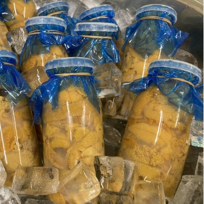 【予約・7月中旬発送】岩手・三陸　小さな村のきれいな海で育った　瓶入り　濃厚生うに(160g×2本)【配送不可地域：離島・沖縄県・九州】【1657611】