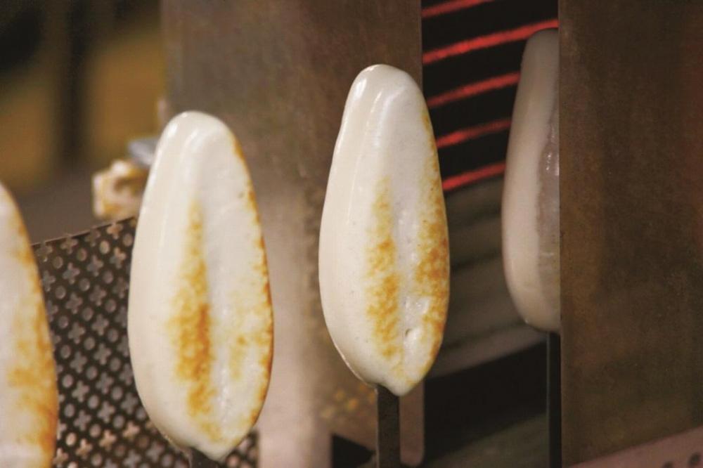 鐘崎 仙台名産笹かまぼこ 大漁旗10枚箱 大漁旗90g×10枚【練り物 魚介類 水産 食品 人気 おすすめ 】