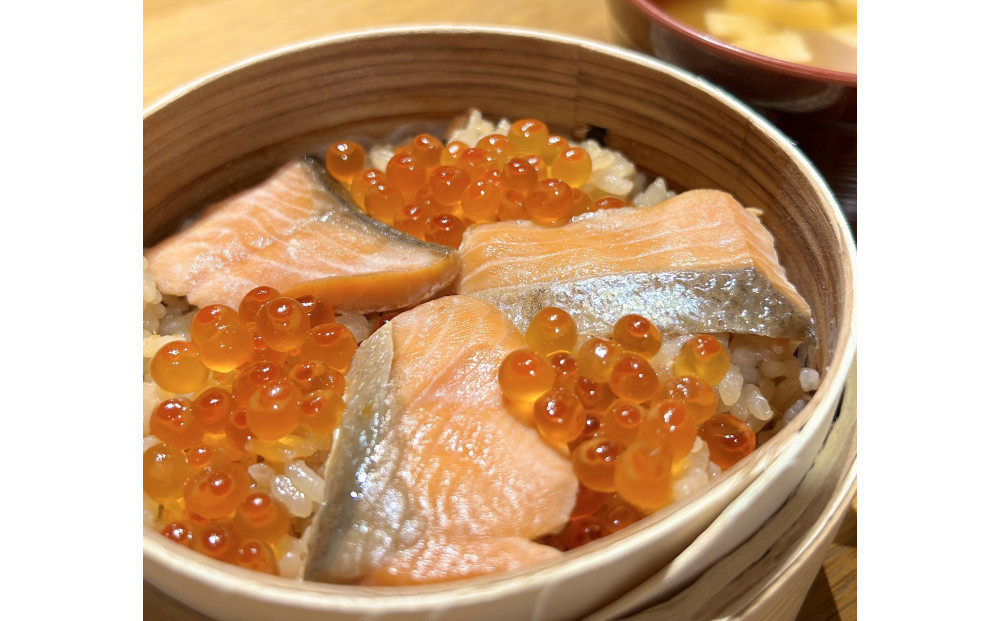 宮城 三陸 本場の味 極上鮭とイクラの味 ご飯が旨い◎鐘崎の「はらこ飯」4P