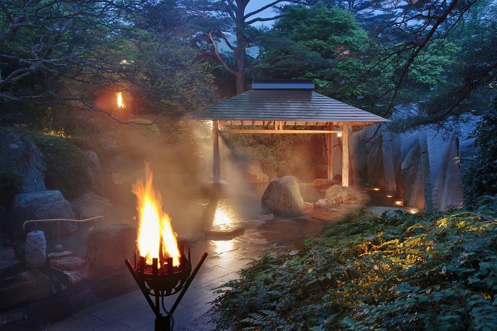 【篝火の湯　緑水亭】平休日1泊2食付 ペア宿泊券《【さくら館】和室10畳》【仙台市 宿泊 チケット 人気 おすすめ】