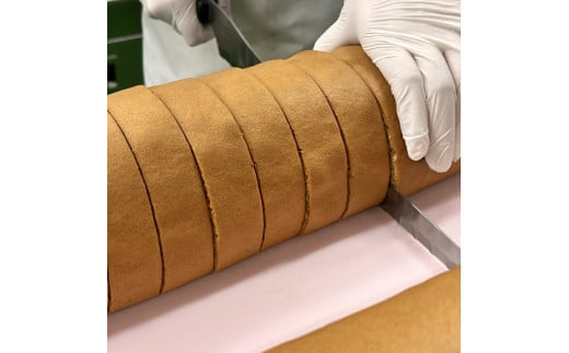 土井精菓 コーヒーロール ５個入り スイーツ デザート 菓子 コーヒー バタークリーム おかし ロールケーキ 甘い 塩竈市 宮城県 送料無料 ds00001