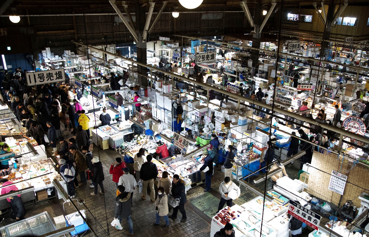 塩釜水産物仲卸市場　海鮮グルメ食事券　3,000円分　 04203-0758