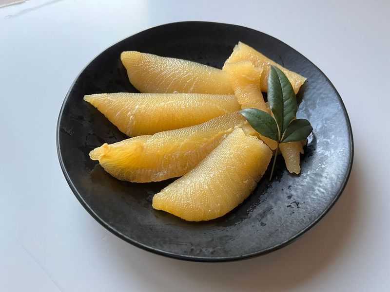 【ふるさと納税】 味付け数の子（本チャン数の子） 1440g  白醤油 お正月 かずのこ おせち おつまみ 海鮮 魚卵 人気 食感 高級 おかず 塩竈市 塩釜市 三波食品　nh00005-1