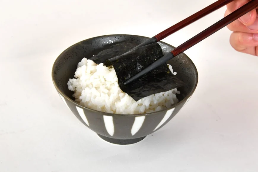 【初摘み】焼のり鼎浦 7袋 箱入り（1袋=7枚） [横田屋本店 宮城県 気仙沼市 20563387] 海藻 のり 海苔 ノリ 焼き海苔 