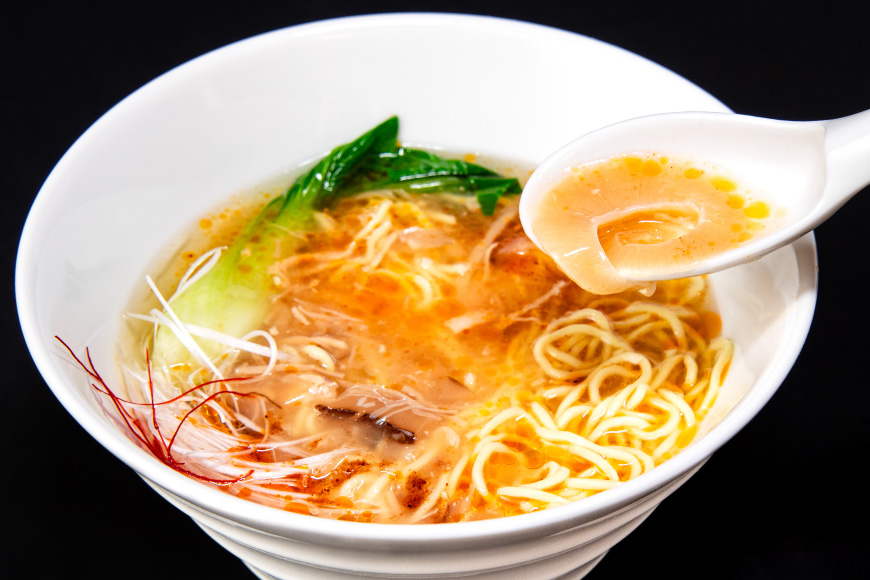 ふかひれラーメンセット 醤油 ・ 塩 各2食 セット [石渡商店 宮城県 気仙沼市 20563418] フカヒレ 鱶鰭 ふかひれ ラーメン 拉麺 らーめん 半生麺 