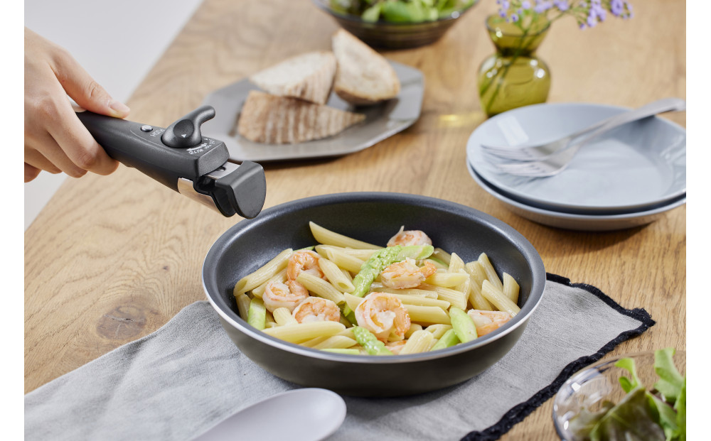 ãã€ã€ã¢ã³ãã³ãŒããã³
ãã«ããšãã°ãã³å
¥ãïŒïŒç¹ã»ãããã¬ã¹ç«å¯Ÿå¿ã MEGI-12S ãã©ãŠã³ã¡ã¿ãªãã¯