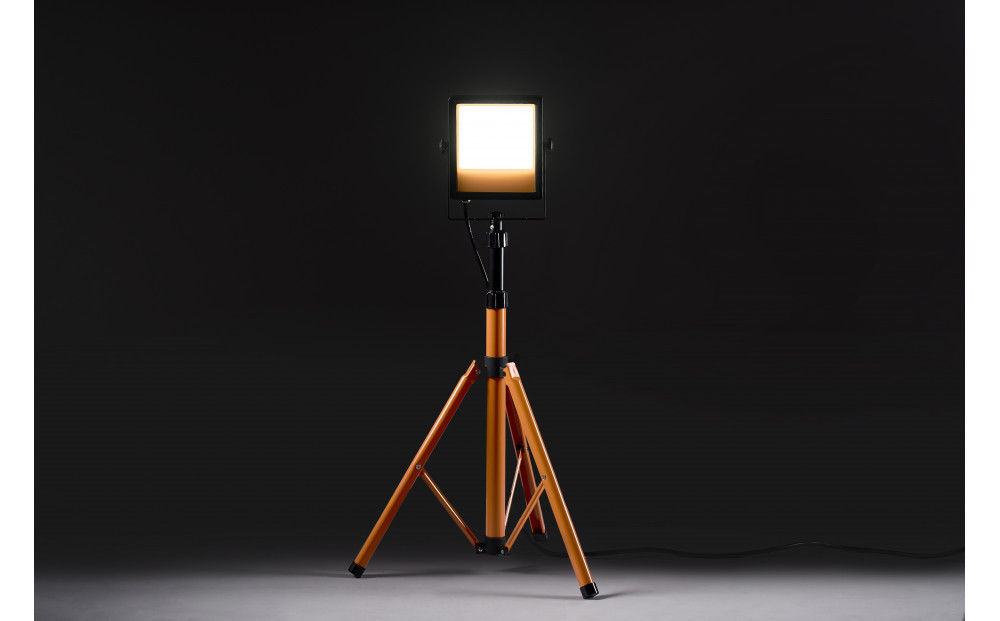 ＬＥＤスタンドライト ７５００ｌｍ LWT-7500ST2