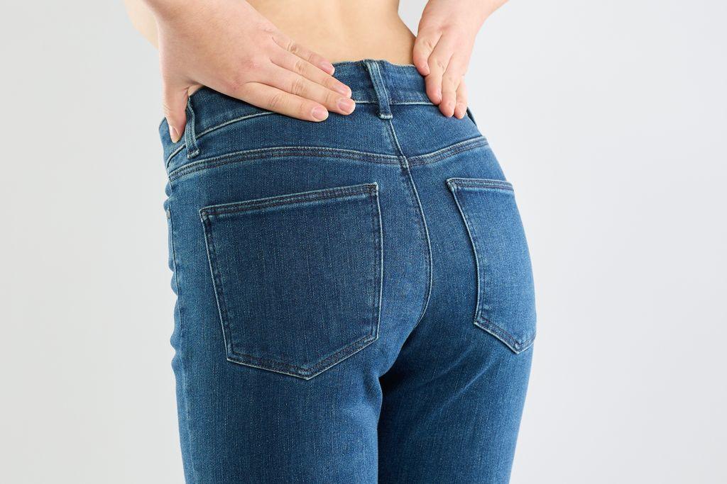 【18枚入り×4パック】大人用おむつ リフィール　快適下着　薄型パンツ　ＬＬサイズ　１８枚入 NAD-LL18-4