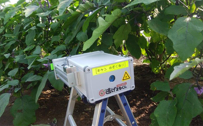 害獣撃退装置 「 逃げまるくん 」 OSK-03 害獣撃退装置 害獣対策器 動物撃退 害獣 害獣対策