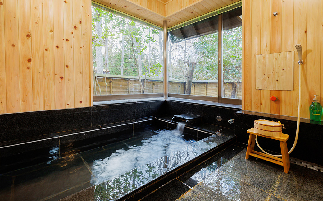 蔵王の絶景を空から！ヘリクルージングツアー付き宿泊　【04301-0943】