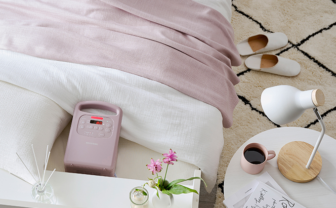 アイリスオーヤマ 布団乾燥機 カラリエ Colors シングルノズル FK-RC3-P ピンク ふとん乾燥機 乾燥機 布団乾燥 布団 乾燥 温め 保温 靴乾燥機 靴乾燥 シューズドライヤー ダニ退治 ダニ コンパクト 電化製品 家電 安全 宮城 宮城県 大河原 大河原町