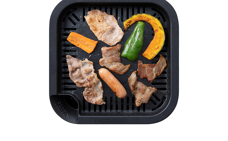カセットコンロ 減煙 焼肉 減煙焼肉マルチカセットコンロ IGC-GYNT1-A アッシュネイビー アイリスオーヤマ グリル 鍋 たこ焼き スクエアパン ガラスフタ 蓋 卓上 コンロ カセットボンベ ガス 煙が少ない 防災 備蓄 停電 食欲の秋特集 