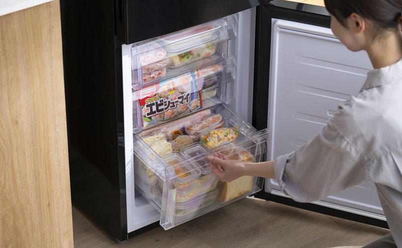 冷凍冷蔵庫 153L IRSN-HF15A-B ブラック 冷蔵庫 2ドア アイリスオーヤマ ファン式 自動霜取り スリム 冷蔵 冷凍庫 薄型 右開き 急冷モード 新生活 一人暮らし