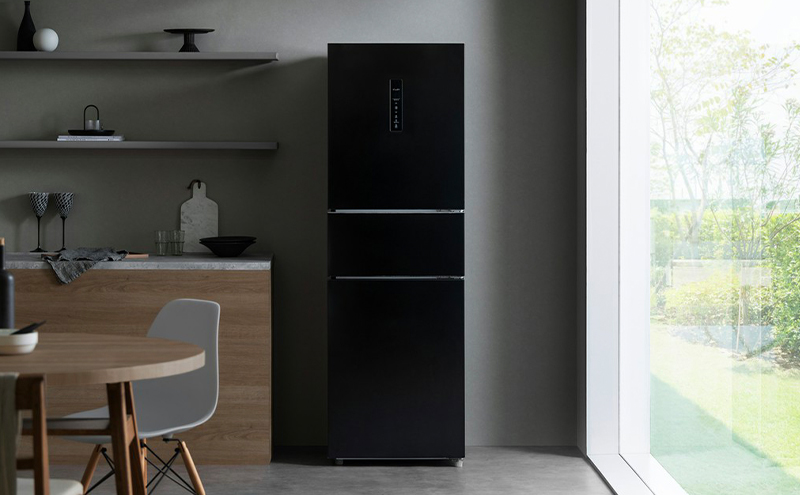 冷蔵庫 冷凍冷蔵庫 アイリスオーヤマ IRSN-HF24A-B ブラック 3ドア 冷蔵 冷凍 ソフト冷凍 冷凍室 235L 自動霜取り 一人暮らし 二人暮らし 新生活