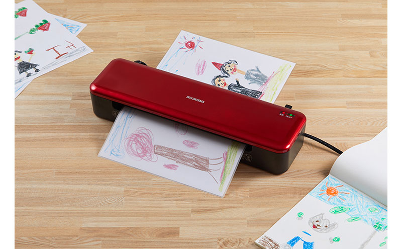 ラミネーター 高速起動ラミネーターA3 2本ローラー KHSL-A322-R レッド アイリスオーヤマ A3 A4 高速起動 2本 高速 a3 a4 100μm 150μm 75μmラミネート 名刺 はがき カードメニュー 家庭用 コンパクト 簡単操作 オートオフ機能