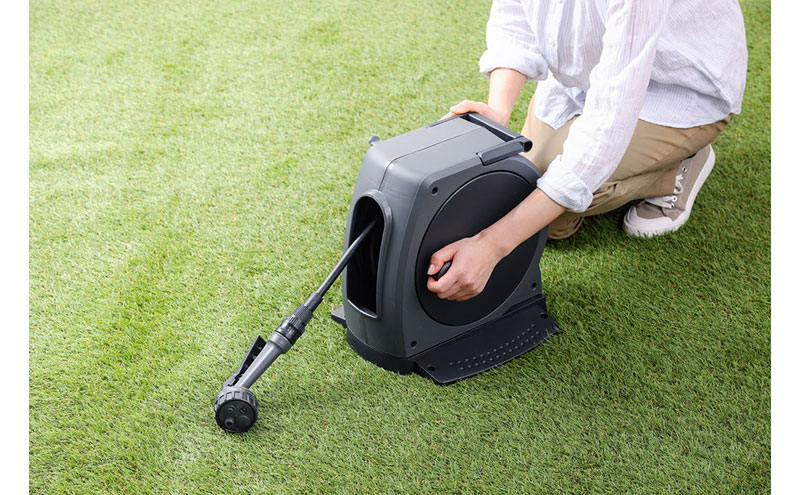 フルカバーホースリールJET 10M FHJー10 ダークグレー/ブラック ホース ホースリール 散水ホース 水まきホース 10m フルカバー カバー付き 水やり 水撒き 散水 ガーデニング 家庭菜園 洗車 掃除 アイリスオーヤマ  新生活