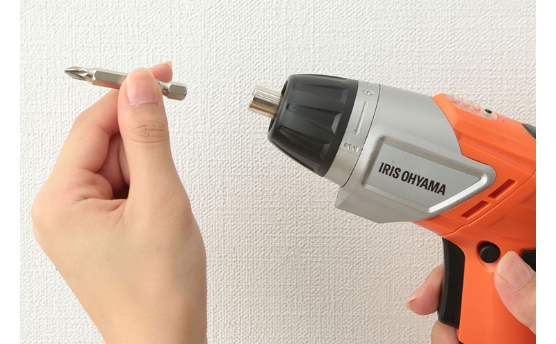 電動工具 充電式電動ドライバー JCD-421-D オレンジ アイリスオーヤマ 電動ドライバー 小型 充電式 コードレス コンパクト 軽量 3.6V LEDライト 家具組立  工具 DIY 初心者 家庭用 実用 父の日