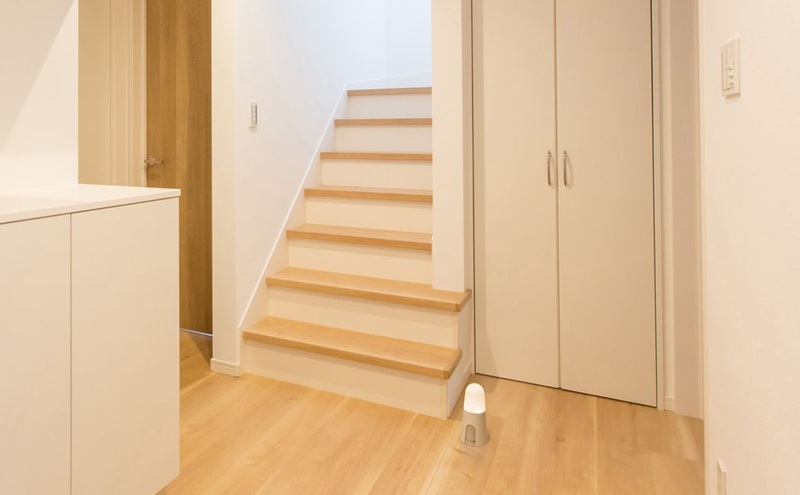 照明 乾電池式LEDセンサーライト スタンドタイプ 電球色 BSL40SL-WV2 アイリスオーヤマ センサーライト 電池式 乾電池式 人感センサー 室内 LEDセンサーライト LED ライト 廊下 寝室 物置 置き型 防犯