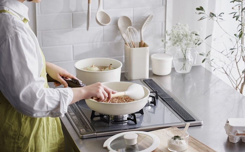 調理器具 キッチンツール7点＋スタンドセット KT-7SS グレージュ キッチンツール セット シリコン 吊り下げ おしゃれ 木製 スタンド 収納 7点 スタンド アイリスオーヤマ 調理道具 キッチン フライ返し おたま ヘラ トング