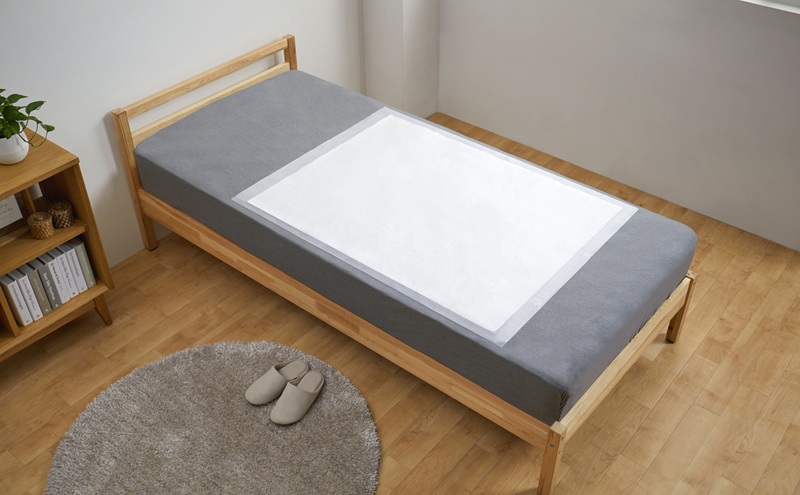 【8枚入り×8袋】使い捨て防水シーツ大判タイプ ミドルサイズ 8枚入り TS-M8 防水シーツ 大判タイプ 120×90cm 使い捨て シーツ しっかりガード 防水 使い捨て防水 大判 大きめ ミドル 介護 おねしょ 尿漏れ 布団 おでかけ 8枚 アイリスオーヤマ