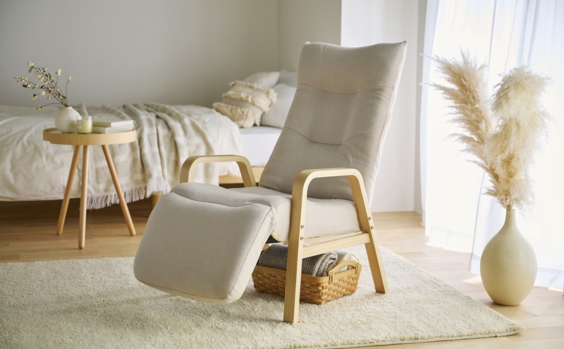 リクライニングウッドアームチェア FACR-RHB アイボリー リクライニングチェア 一人掛け リクライニング 座椅子 一人用 ソファー 高齢者 肘掛付 背もたれ ヘッドレスト フットレスト 椅子 プレゼント アイリスオーヤマ