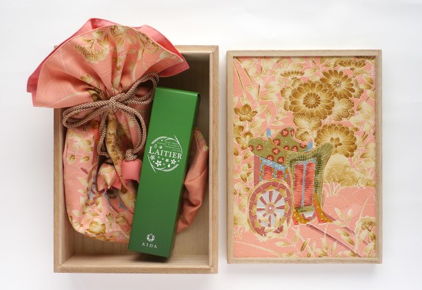 レチエ 保湿化粧水＆着物地の巾着袋（木箱入り）