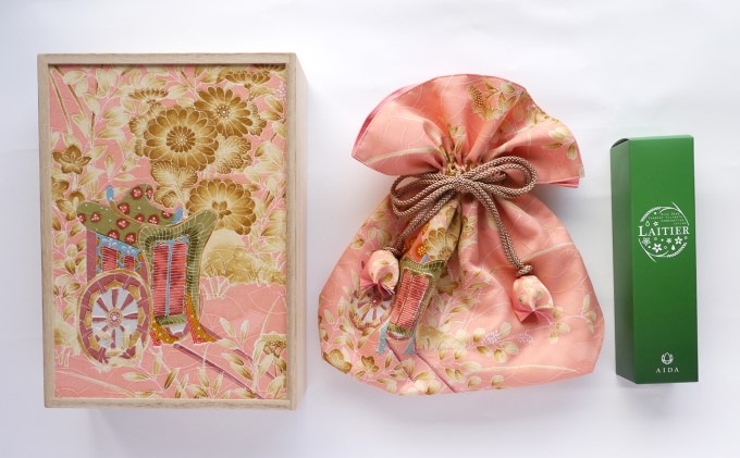 レチエ 保湿化粧水＆着物地の巾着袋（木箱入り）