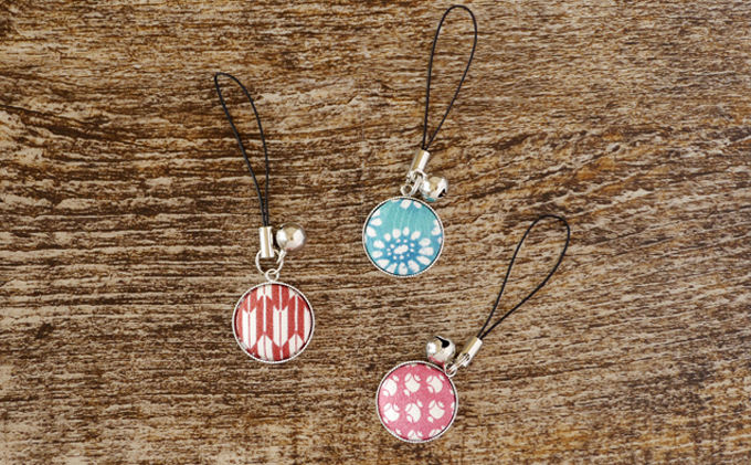 【メディアで多数紹介】マスクにシュ！でミントの香り アロマ・マスクスプレー 1本 ※きものストラップ(小）付 アロマグッズ ファッション小物 