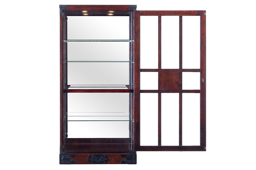 仙台箪笥 キュリオケース 拭き漆塗り KC-563 （お申込書返送後1ヵ月〜6ヵ月程度でお届け） 工芸品 伝統