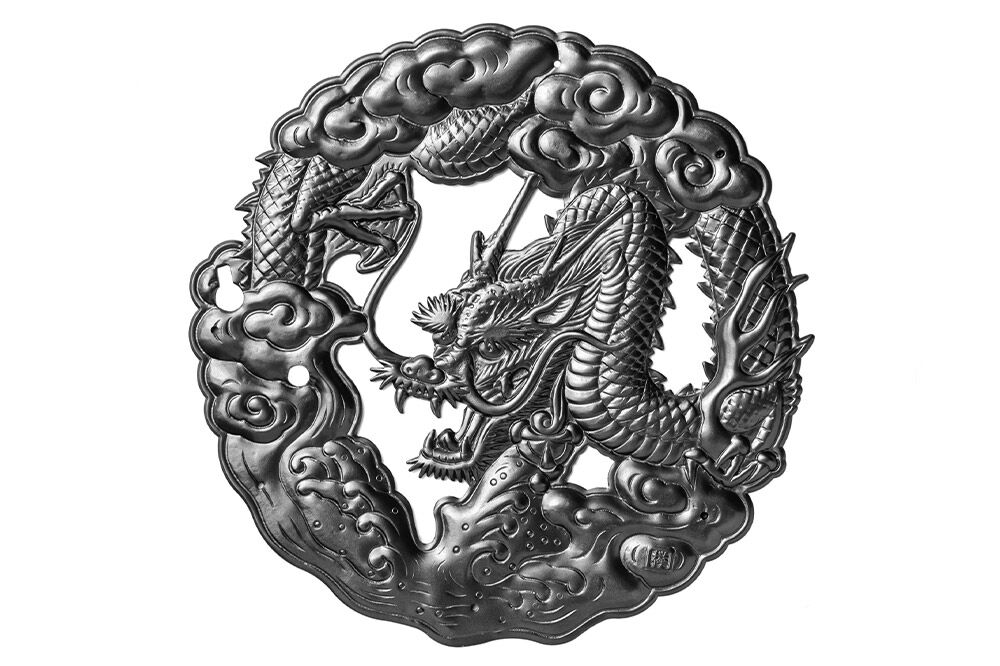 仙台箪笥 文箱 黒呂漆塗り 竜金具 欅産業 職人 おすすめ 船箪笥 [インテリア タンス 収納 家具 和 モダン 高級 和箪笥 小箪笥 伝統 工芸品 仏壇 仏具 神具 飾り棚 欅 漆塗 彫金 金具 装飾 仙台箪笥 船箪笥 舟箪笥 宮城 利府 欅産業]