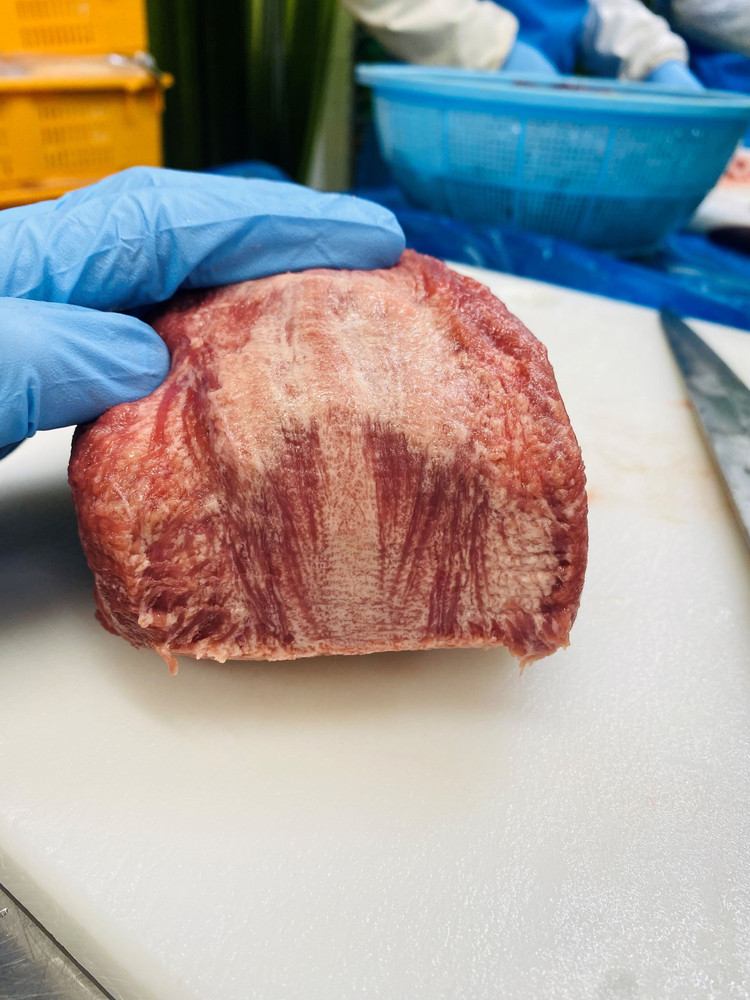 牛たん元　厚切り　400ｇ  /  和牛 牛 肉 たんタン