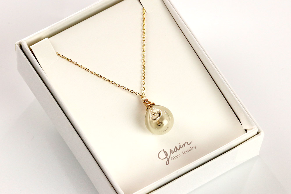 縺励★縺上ロ繝繧ッ繝ャ繧ケ 縲舌Λ繧、繝医ヶ繝ゥ繧ヲ繝ウ縲代ぎ繝ゥ繧ケ繧ク繝・繧ィ繝ェ繝シ Glass Jewelry grain 繧「繧ッ繧サ繧オ繝ェ繝シ 遘狗伐