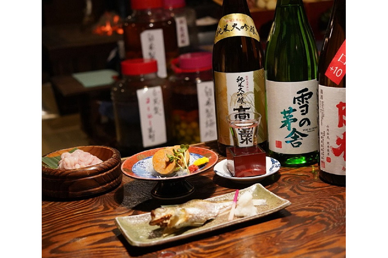 囲炉裏のある秋田の郷土料理居酒屋「いろり家」ご飲食券 1,000円券 9枚(合計9,000円分)