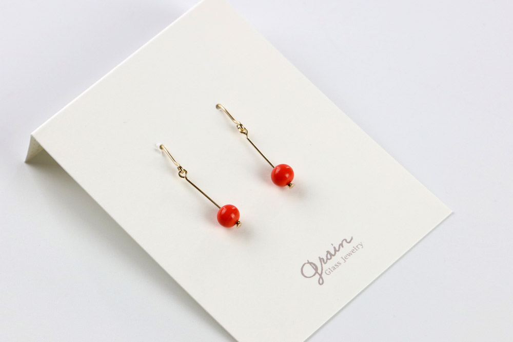 一粒ピアス 【コーラル】ガラスジュエリー Glass Jewelry grain アクセサリー 秋田